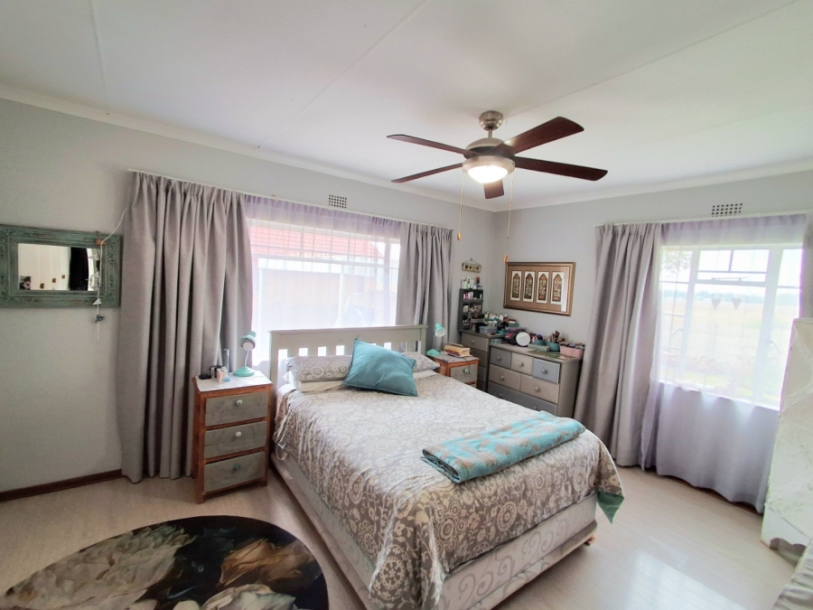 4 Bedroom Property for Sale in Vaalpark Free State